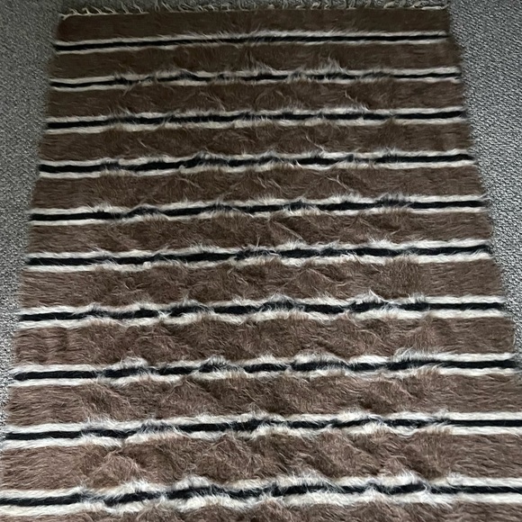 Goat Fur Rug - Picture 2 of 2